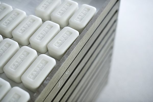 歐洲化工企業VI設計的匠心調性-6